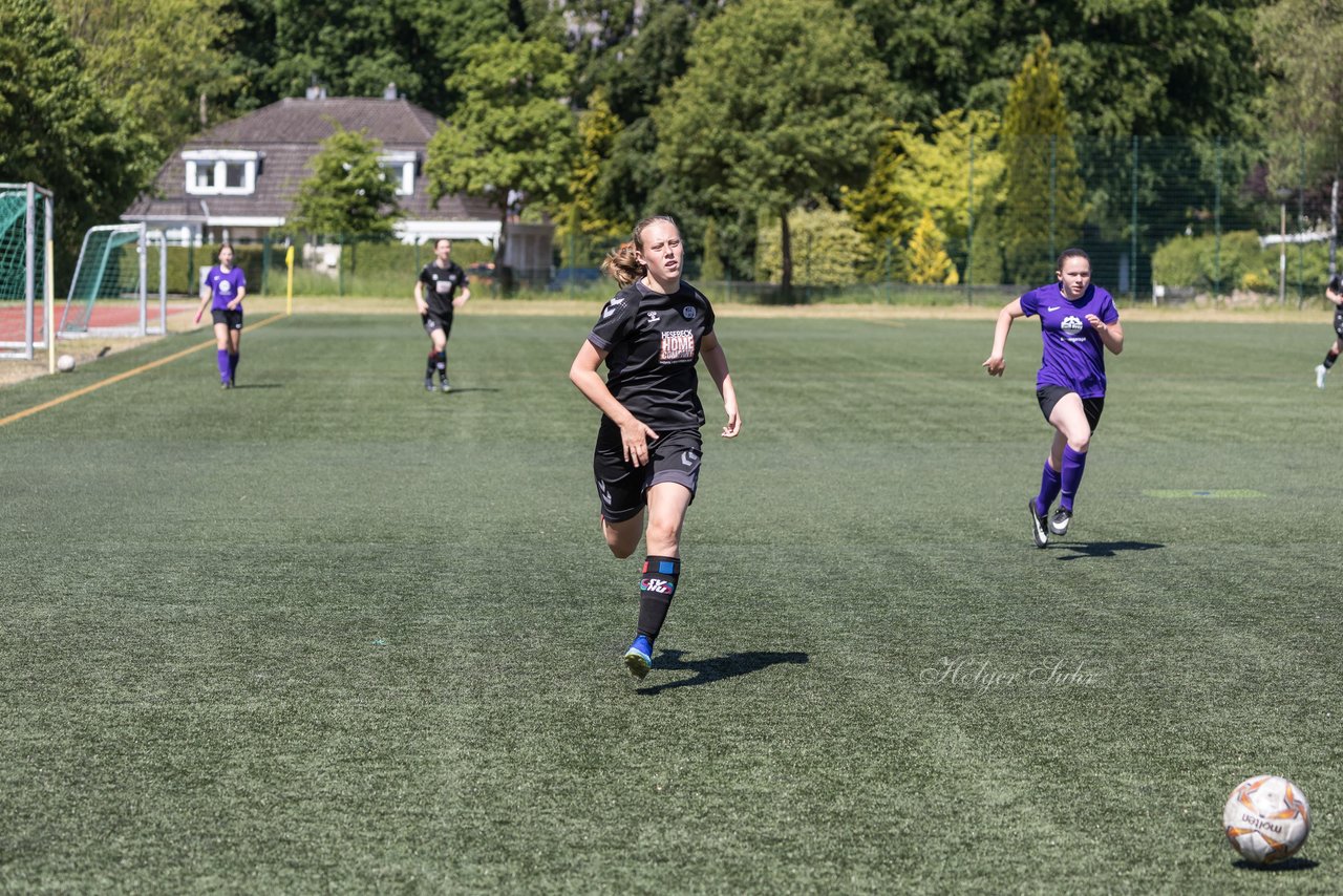 Bild 77 - wBJ SV Henstedt Ulzburg - TuS Rotenhof : Ergebnis: 12:0